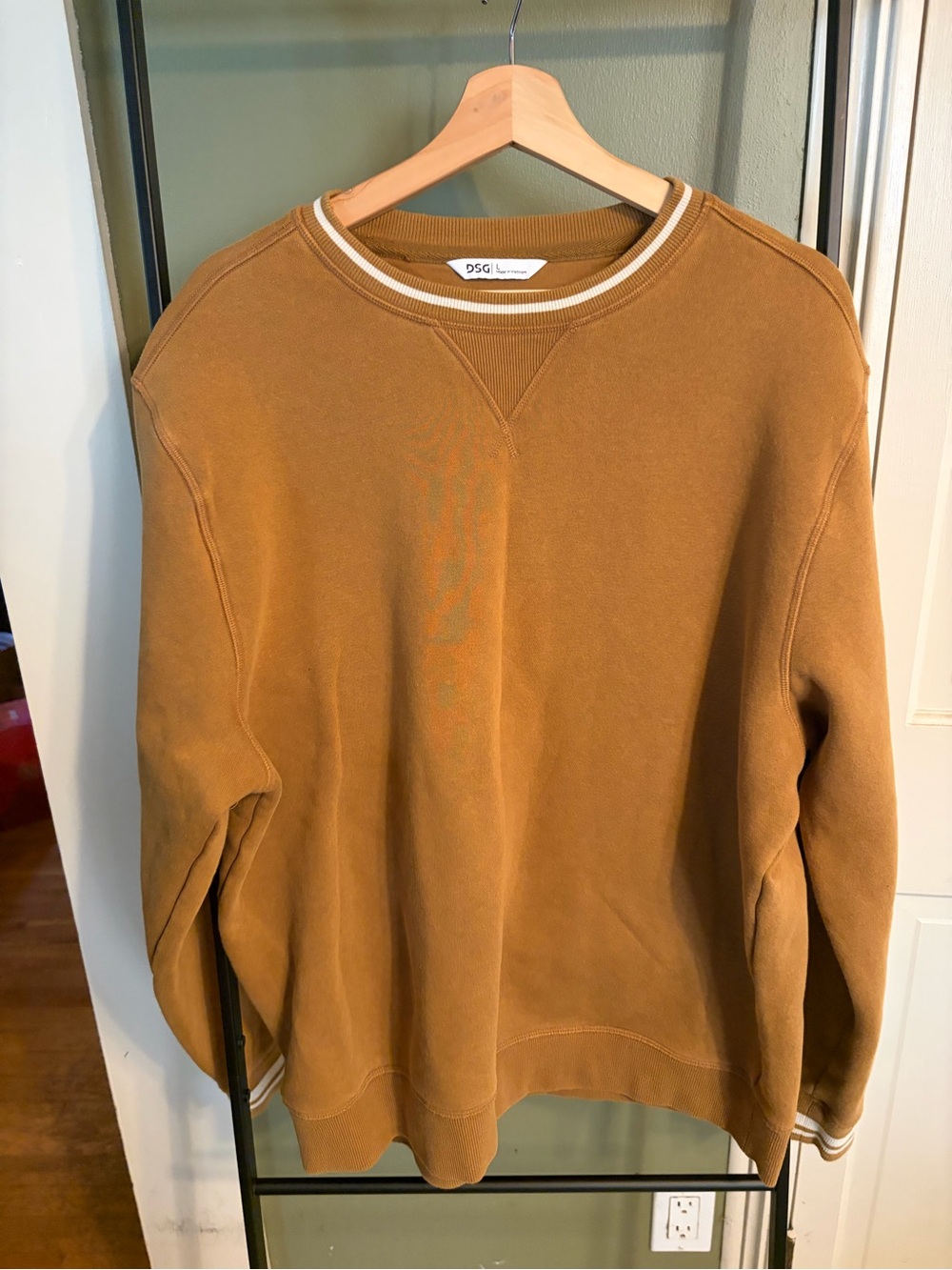 DSG Men’s Crewneck Sweatshirt in Caramel Brown with Contrast Trim